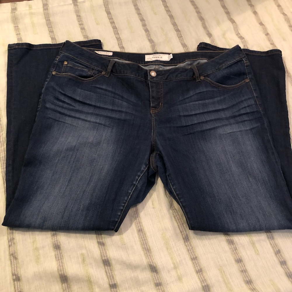 Torrid RELAXED BOOT JEAN MEDIUM WASH sz 20R